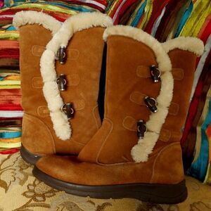 Bass Camel Colored Slip-On Faux Leather & Fur Winter Boots